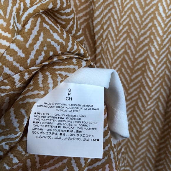 Mustard yellow herringbone pleated skirt SM NWT - Picture 4 of 4